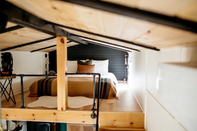 Tiny Houses (Canada, Deseronto, Ontario)
