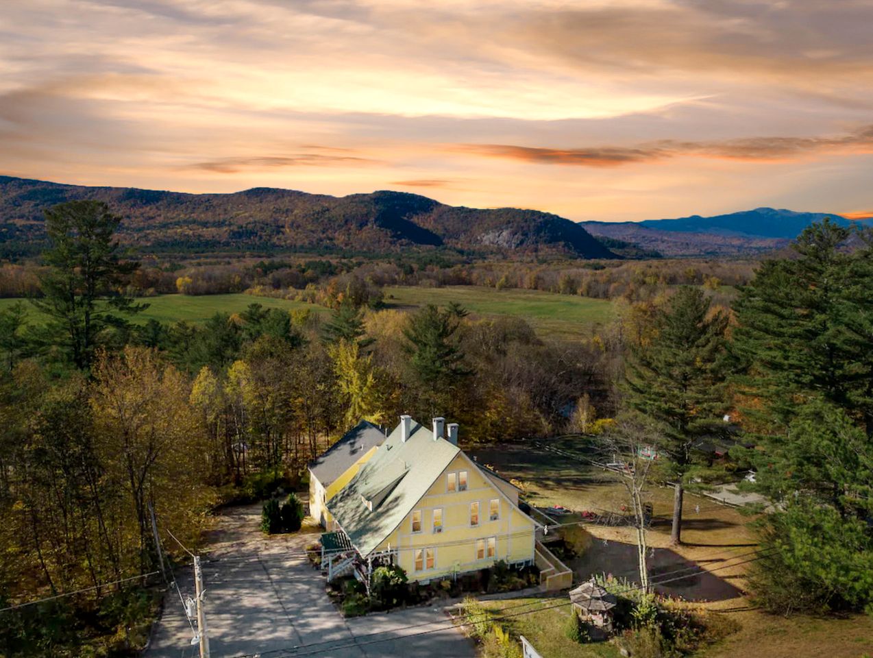 Cabins (United States of America, North Conway, New Hampshire)