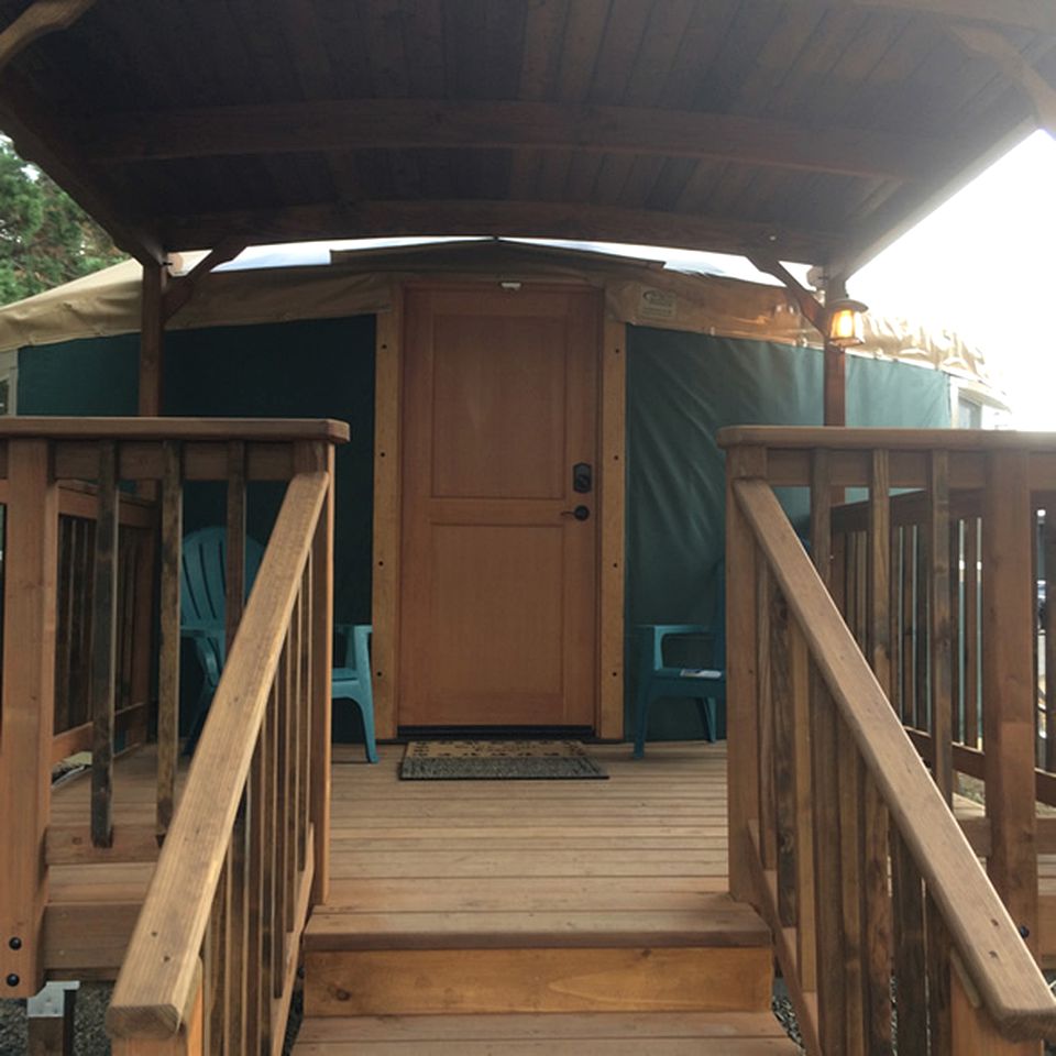 Yurts (Veneta, Oregon, United States)