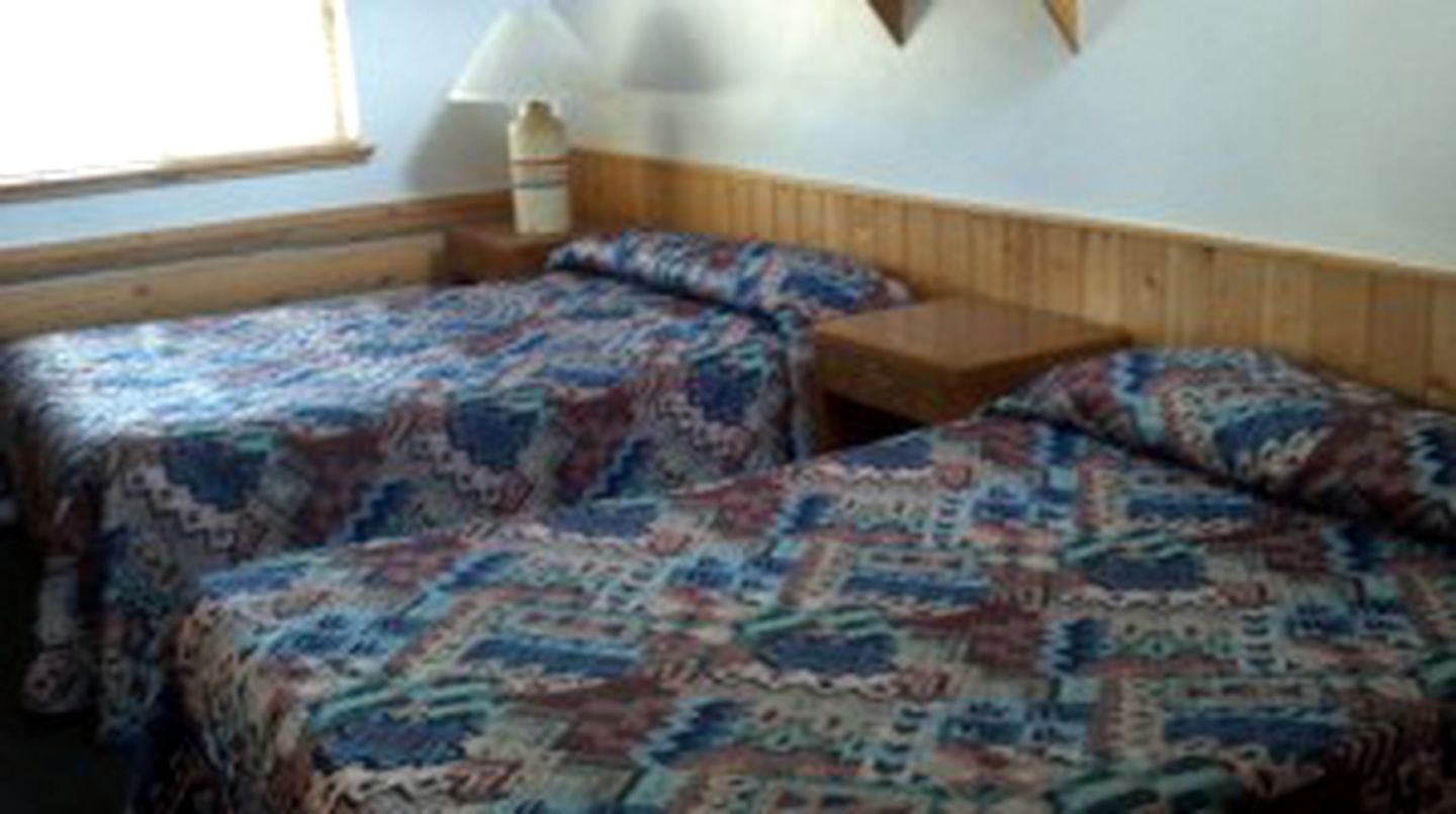 Cabins (Island Park, Idaho, United States)