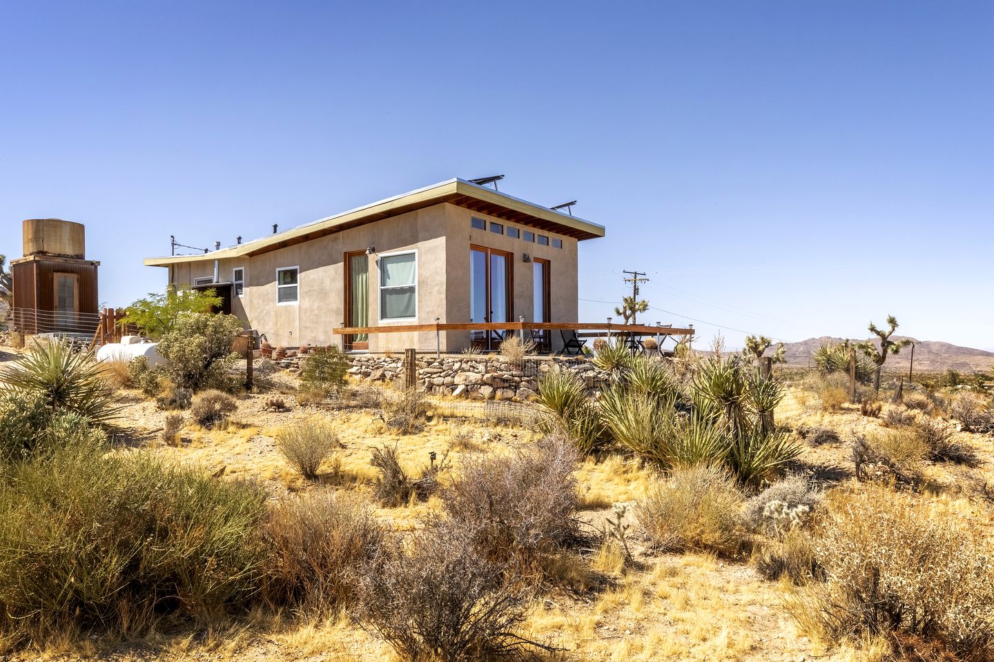 Cozy Cottage Rental in Joshua Tree, with Wonderful Views of the Mojave