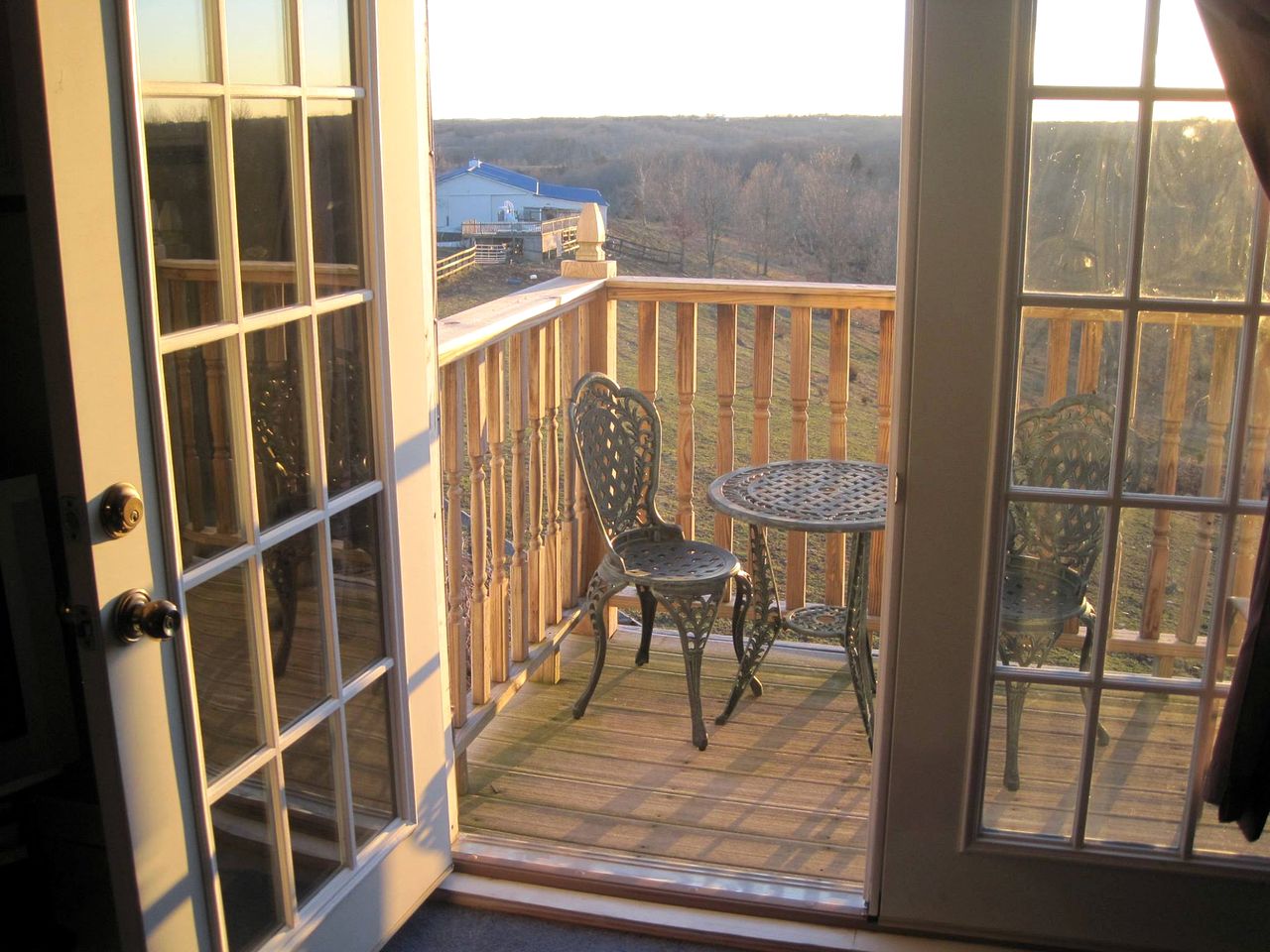 Family-Friendly Bed and Breakfast Rental on Farmland in Appalachian Mountains, Kentucky