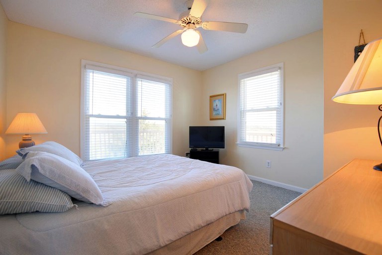 Cottages (Holden Beach, North Carolina, United States)