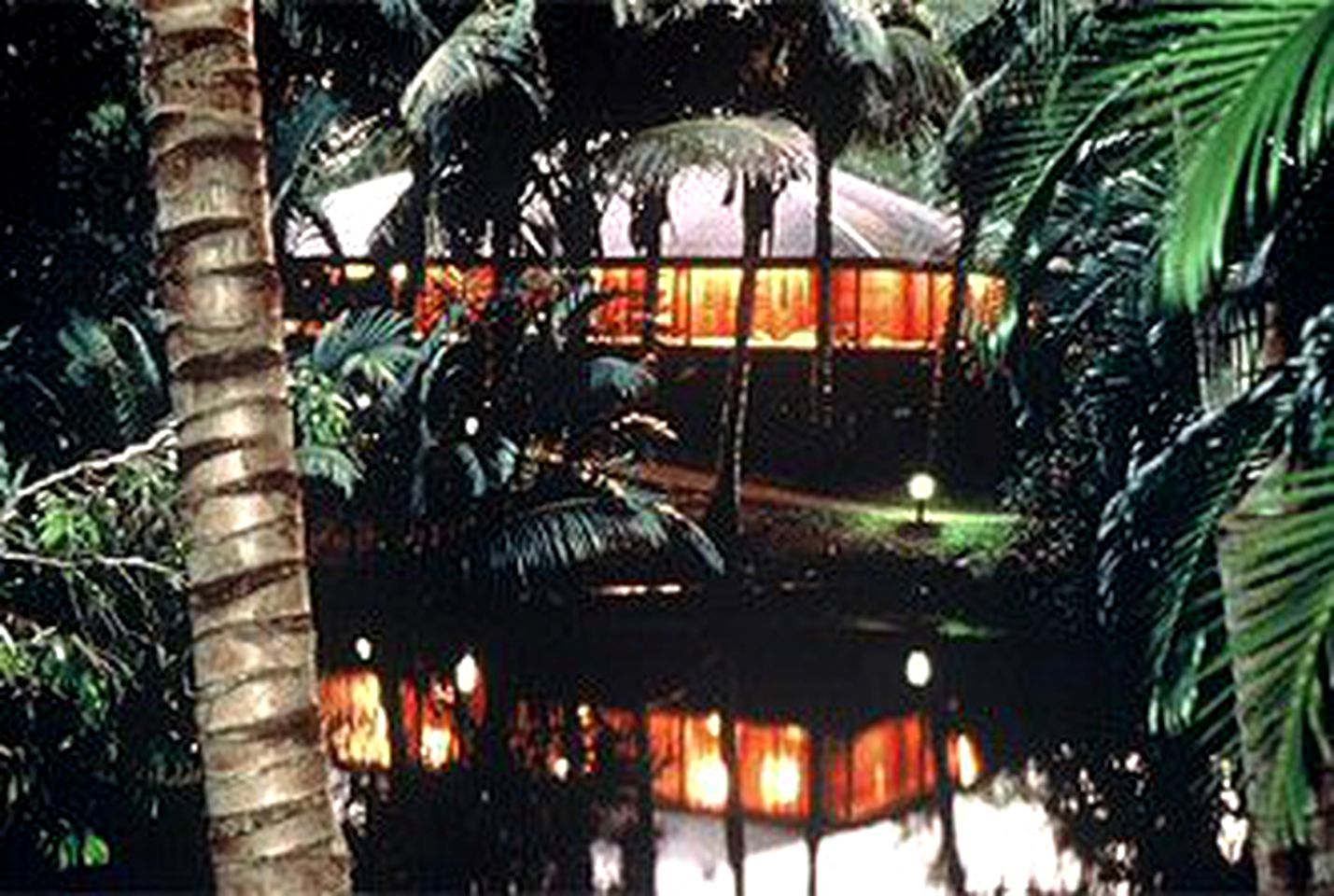 Cottages (Cairns, Queensland, Australia)