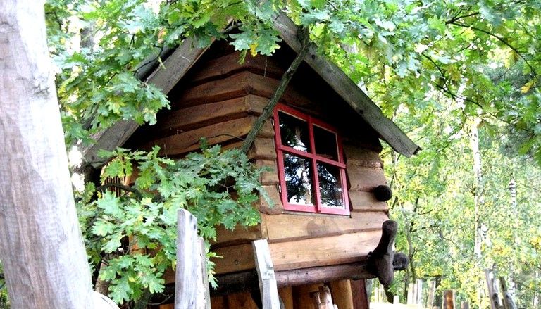 Tree Houses (Neißeaue, Saxony, Germany)