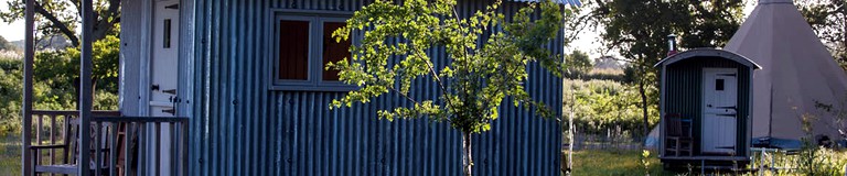 Huts (Horsham, England, United Kingdom)