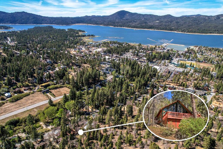 Cabins (United States of America, Big Bear Lake, California)