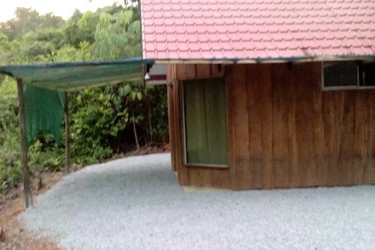 Cabins (Platanillo, San Jose, Costa Rica)