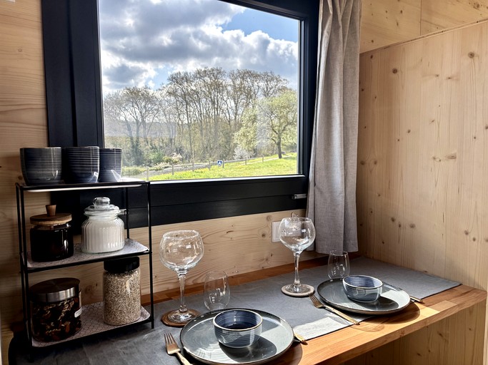 Tiny Houses (France, Meyrargues, Provence-Alpes-Côte d'Azur)