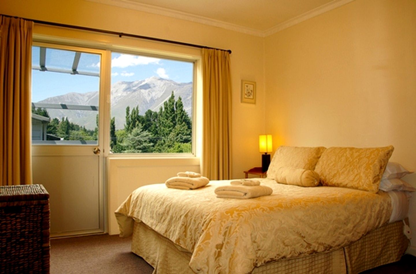 Nature Lodges (Darfield, South Island, New Zealand)