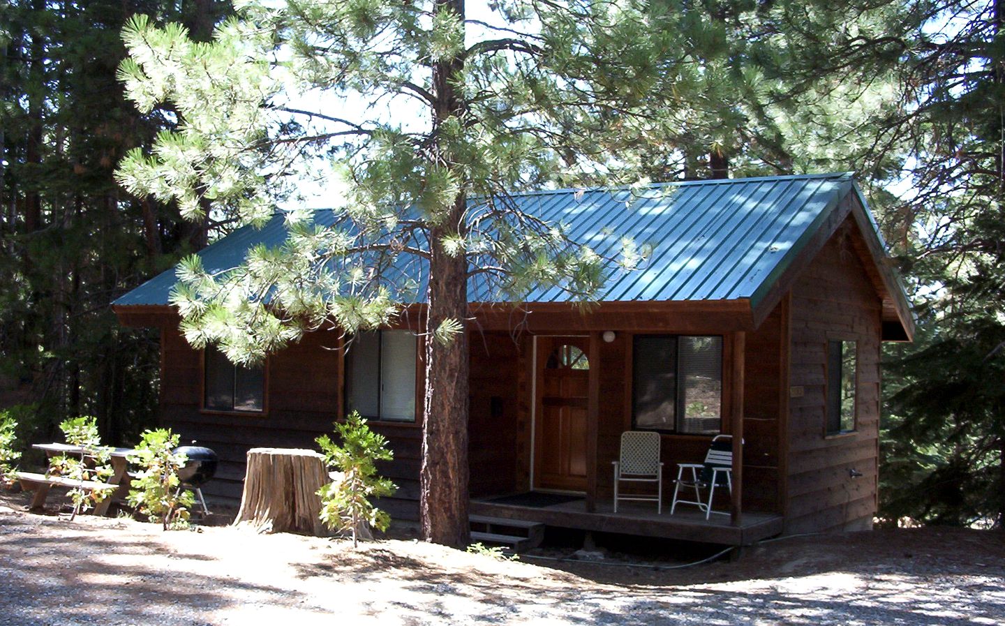 Cabins (Portola, California, United States)