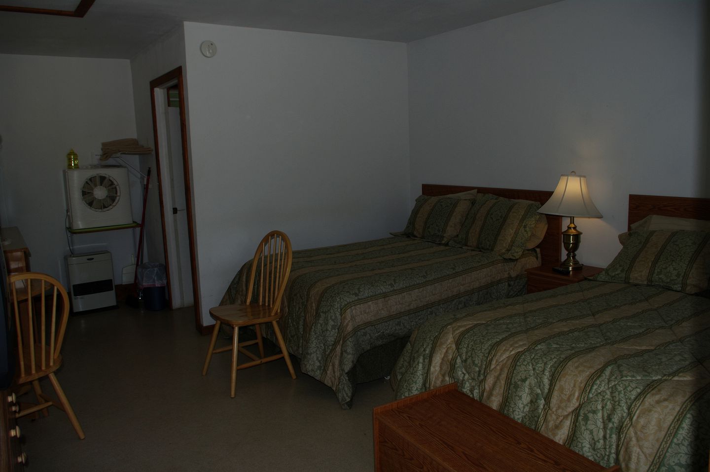 Cabins (Portola, California, United States)