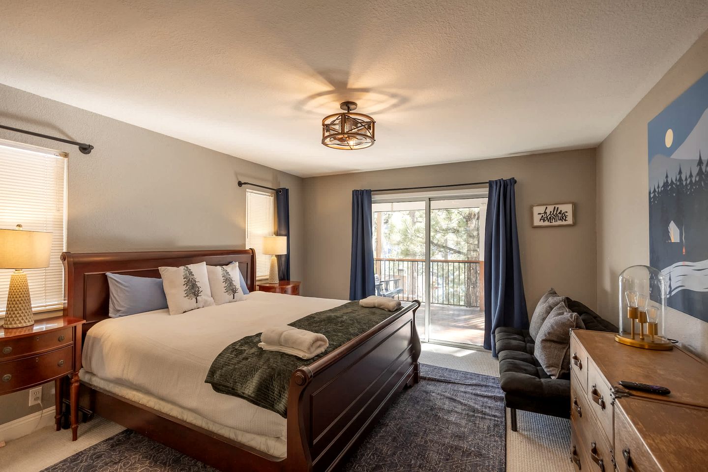 Stunning Lakefront Vacation Home with Private Dock near Boulder Bay Park in Big Bear Lake