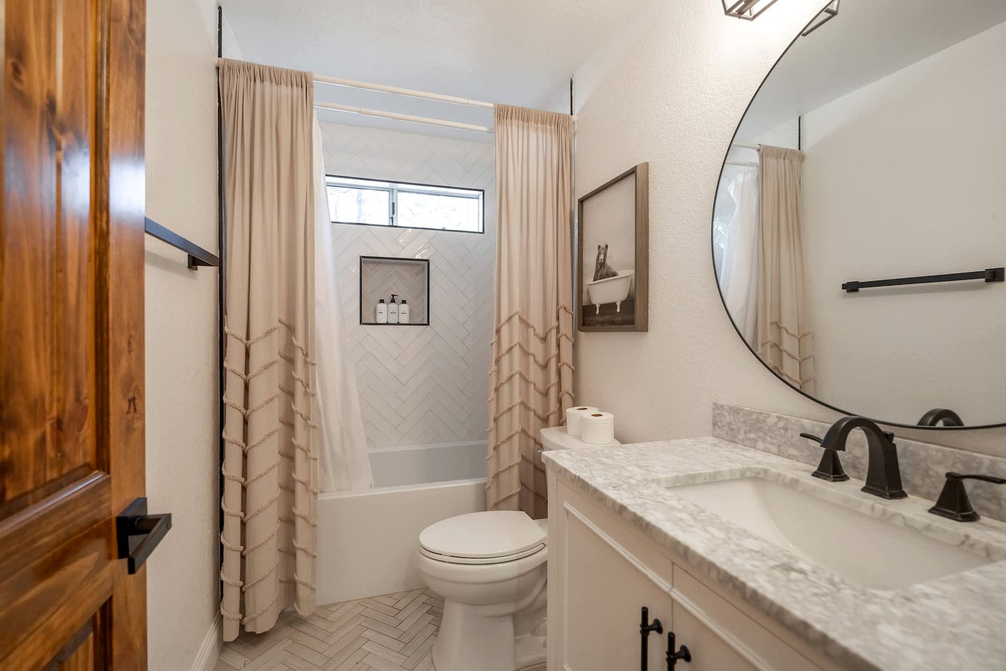 Stunning Lakefront Vacation Home with Private Dock near Boulder Bay Park in Big Bear Lake