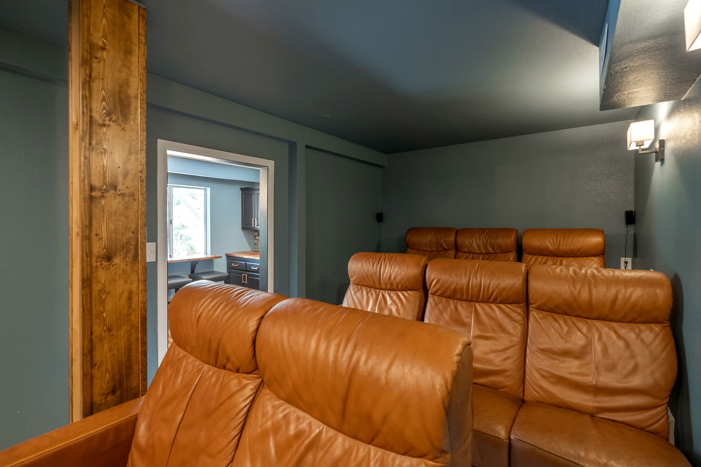 Stunning Lakefront Vacation Home with Private Dock near Boulder Bay Park in Big Bear Lake