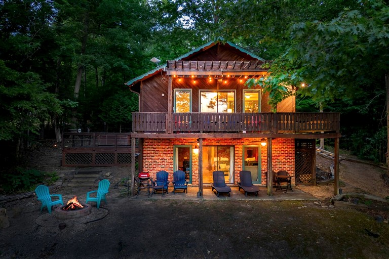 Cabins (United States of America, Rougemont, North Carolina)