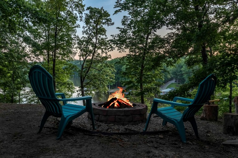 Cabins (United States of America, Rougemont, North Carolina)