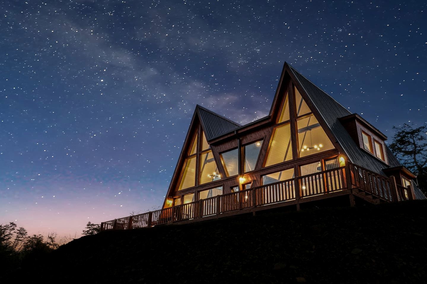 Lakeside Bliss – Spacious 4BR Retreat in Sevierville, TN