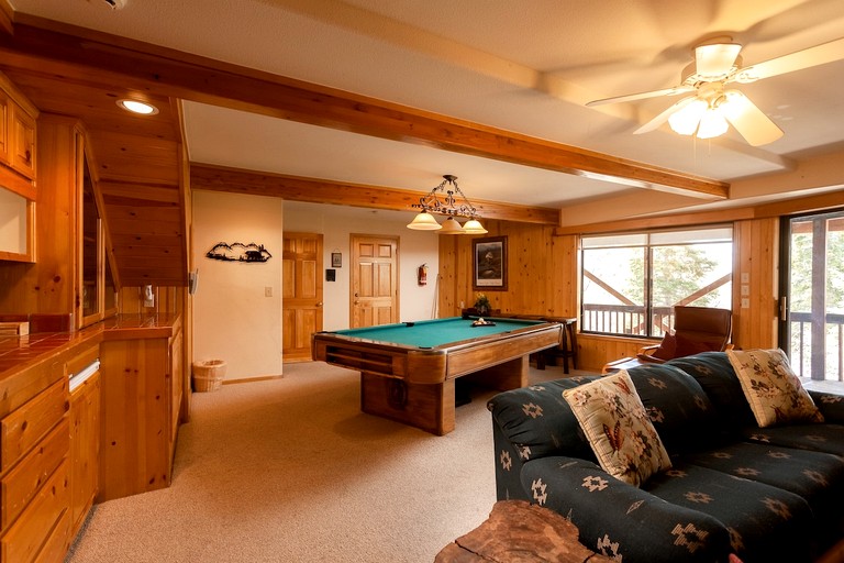 Cabins (United States of America, Moonridge, California)