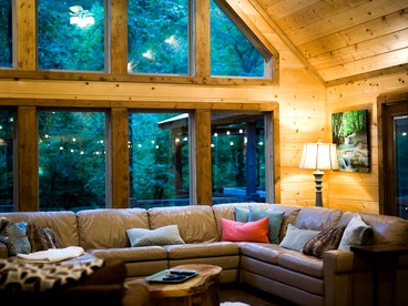 Log Cabins (Broken Bow, Oklahoma, United States)