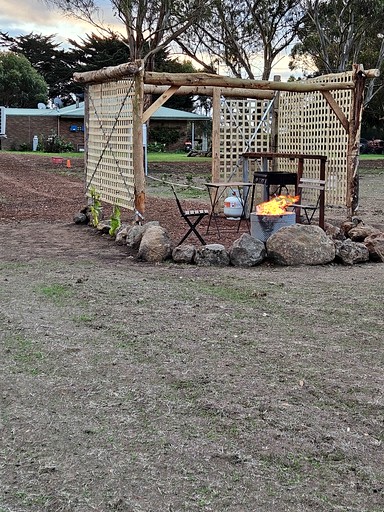 Tiny Houses (Australia, Purdeet, Victoria)