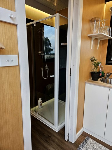 Tiny Houses (Australia, Purdeet, Victoria)