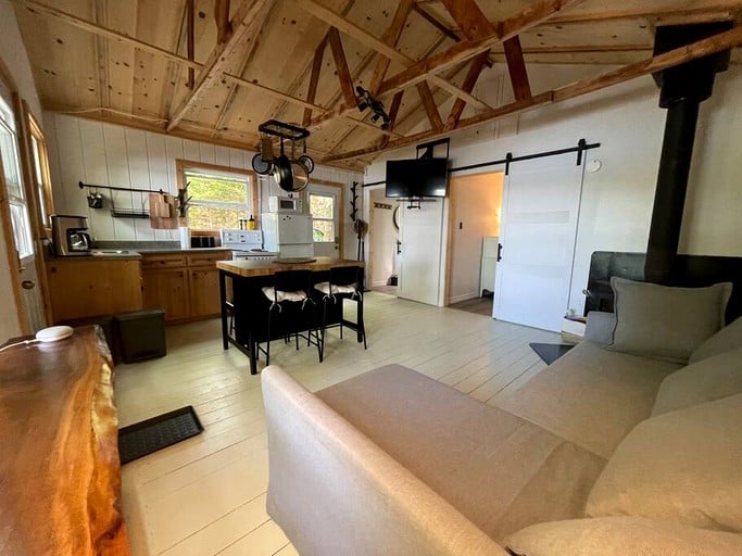 Vacation Rentals (Canada, Sunken Lake, Nova Scotia)