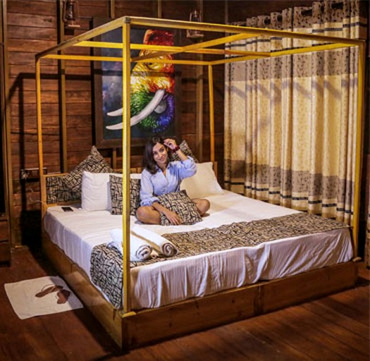 Luxury Treehouse Cabin Retreat Surrounded by Green Forest near Kirinda, Sri Lanka | Cabins (Palatupana, Southern Province, Sri Lanka)