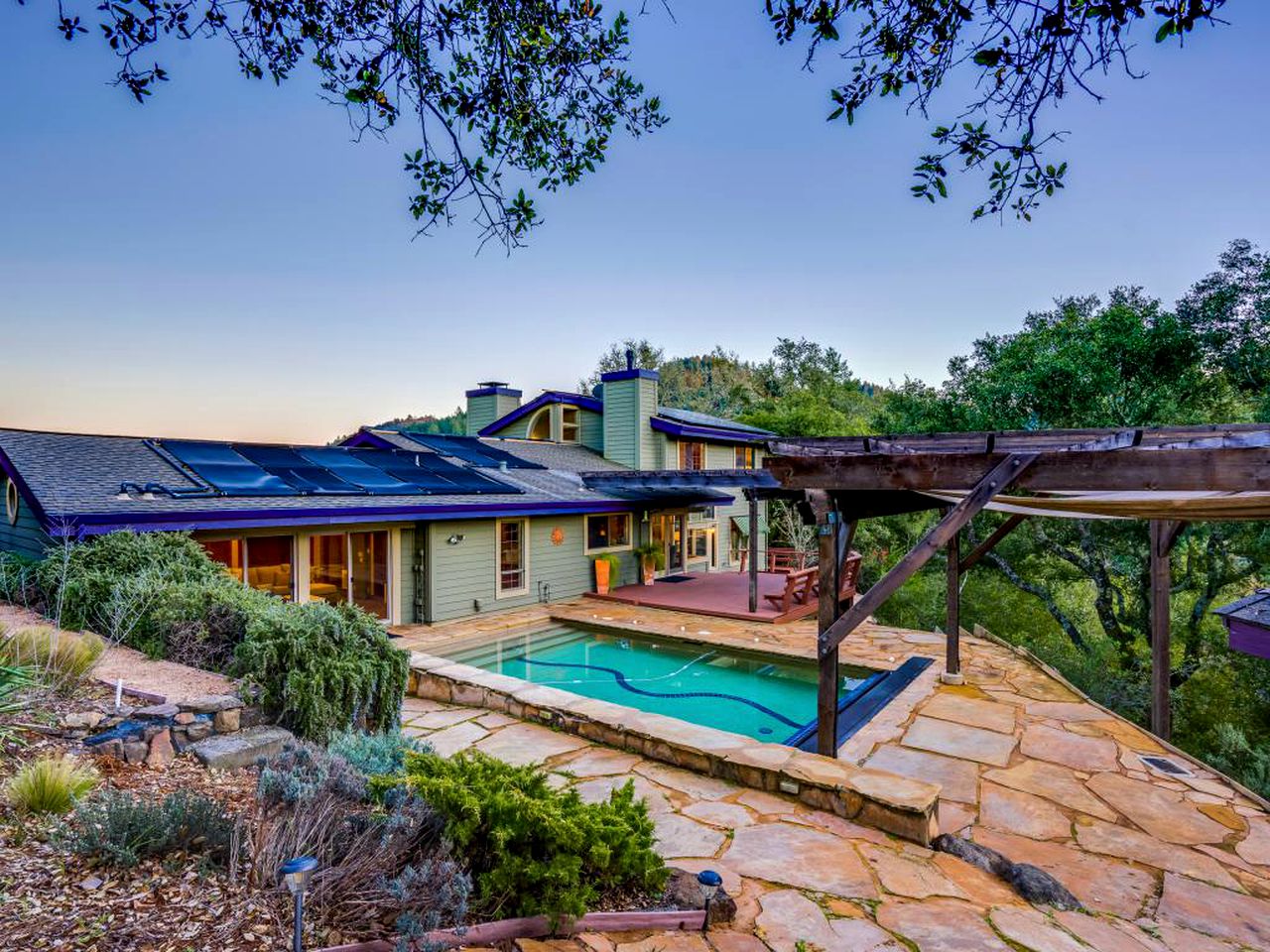 Cabins (Santa Rosa, California, United States)