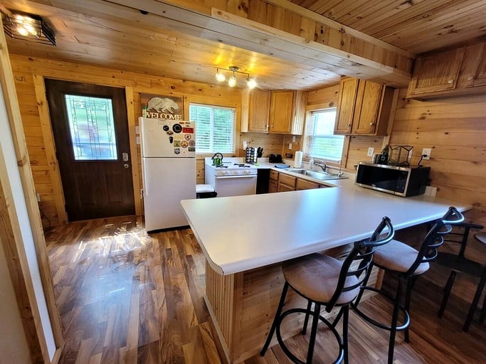 Cabins (United States of America, Bitely, Michigan)