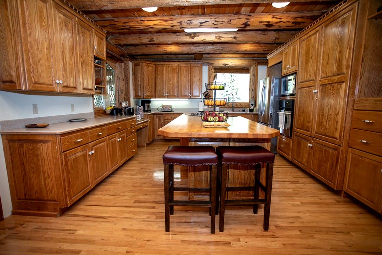 Log Cabins (United States of America, --, Colorado)