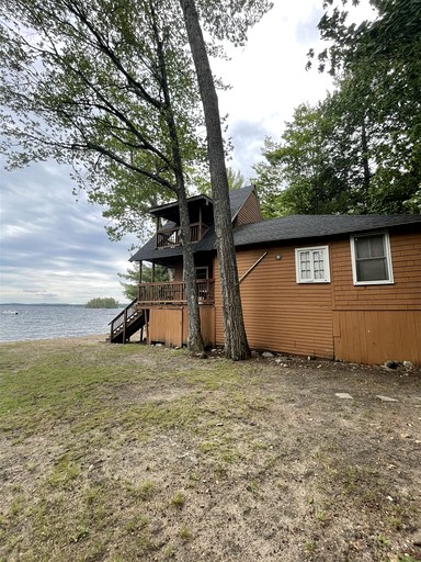 Cabins (United States of America, Sebago, Maine)