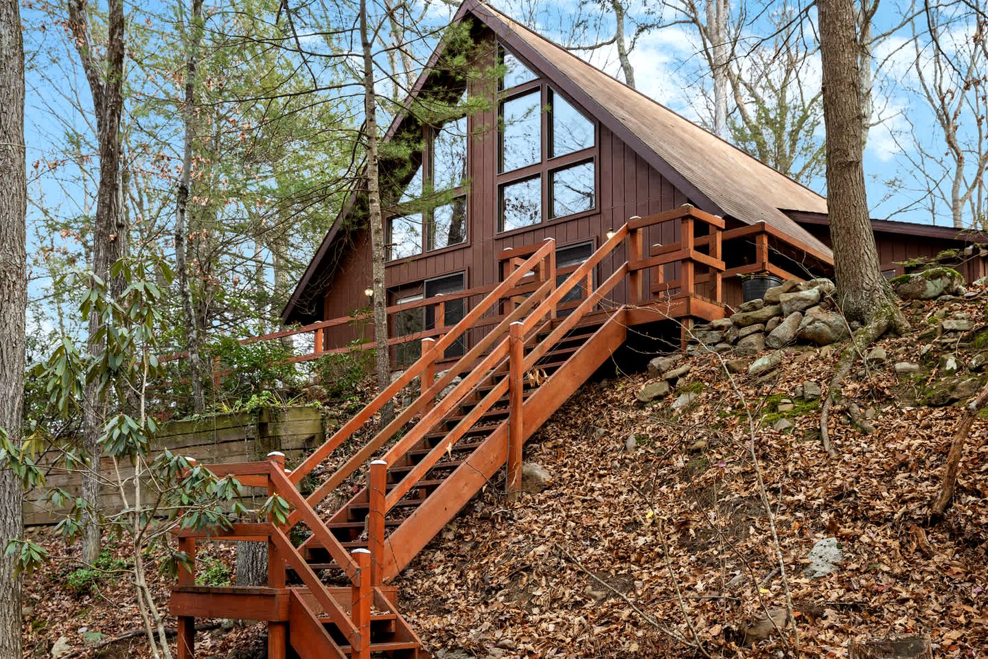 Serene, Creekside Cabin with Wood-Burning Stove for a Tranquil Getaway in the West Virginia Mountains