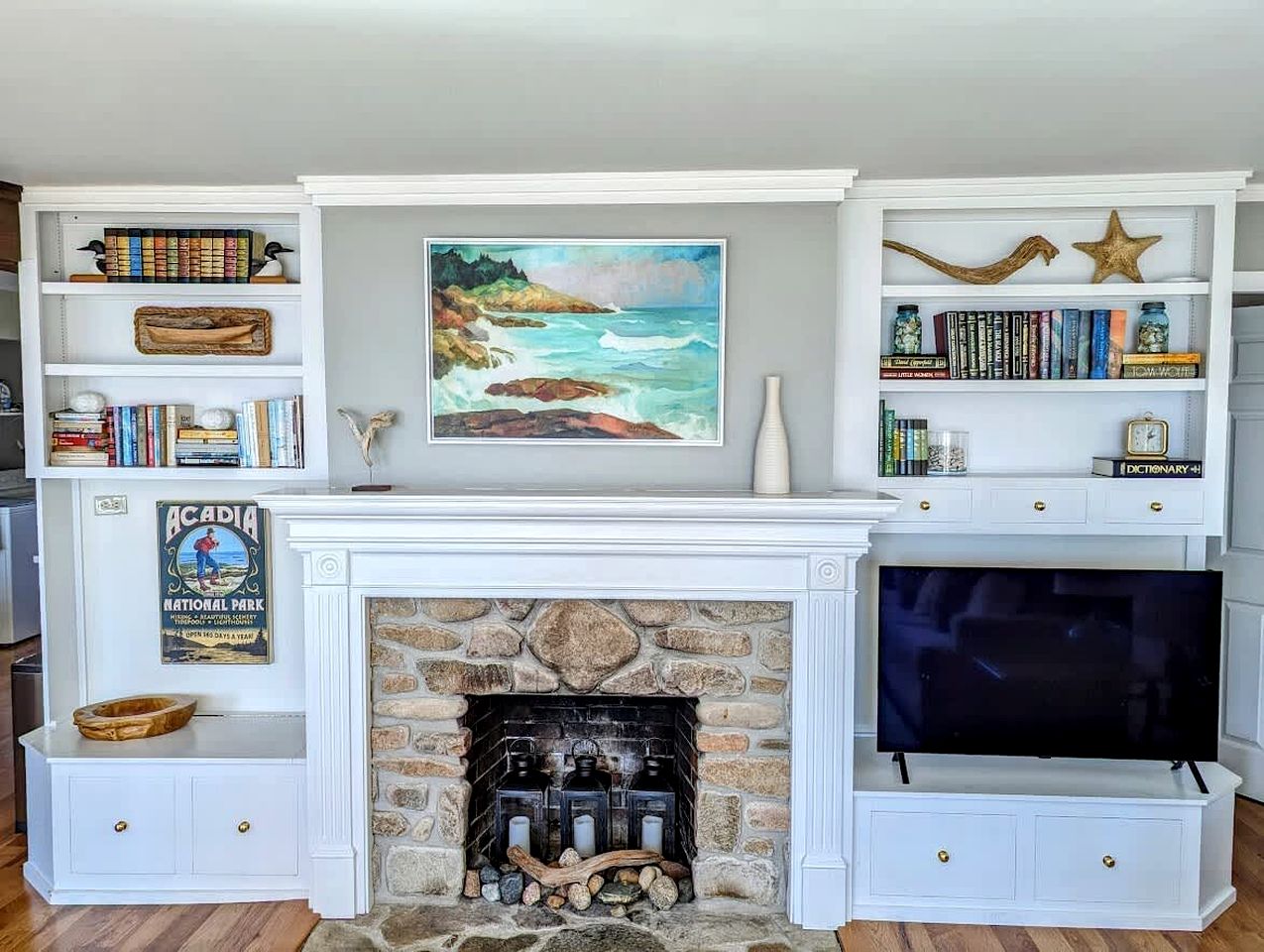 Stunning Oceanfront Ranch Cottage with Private Beach & Fire Pit Near Acadia National Park, Gouldsboro Maine