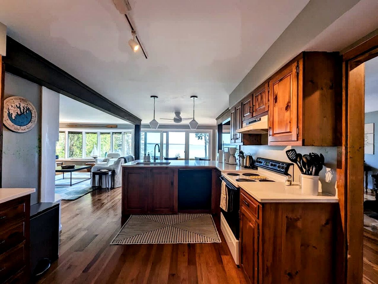 Stunning Oceanfront Ranch Cottage with Private Beach & Fire Pit Near Acadia National Park, Gouldsboro Maine