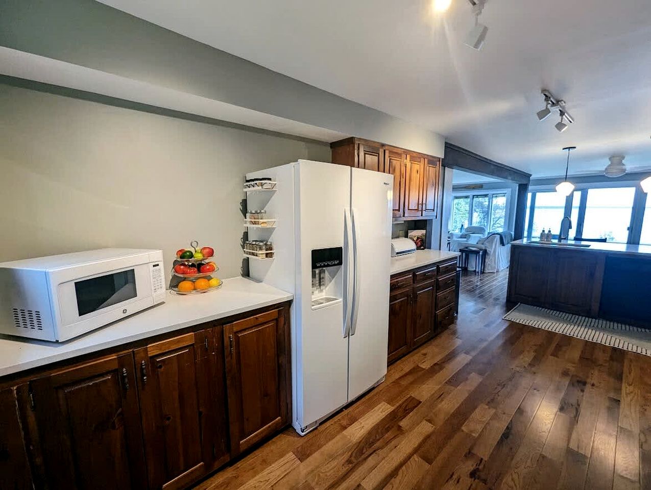 Stunning Oceanfront Ranch Cottage with Private Beach & Fire Pit Near Acadia National Park, Gouldsboro Maine