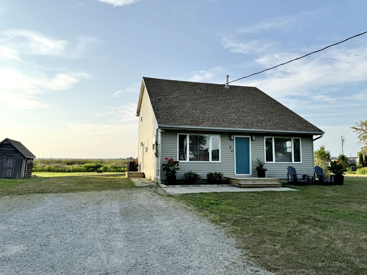 Beautiful Modern Cottage with Amazing Landscape and Sunset in Ontario