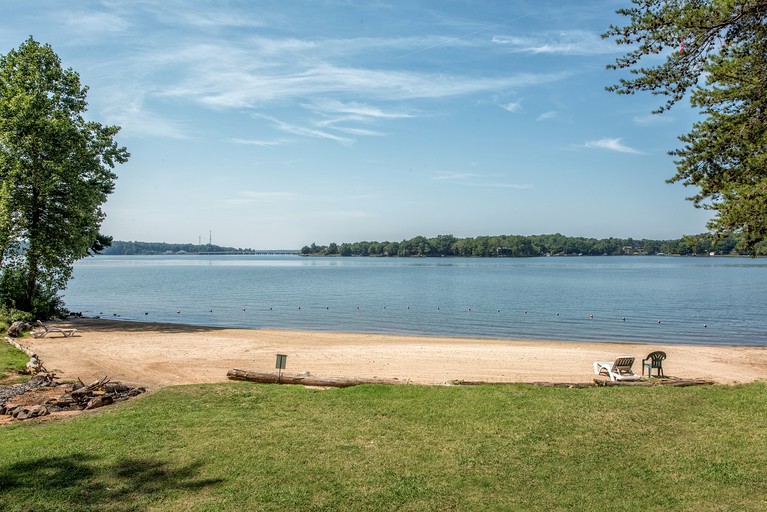 Caravans (Charlotte, North Carolina, United States)