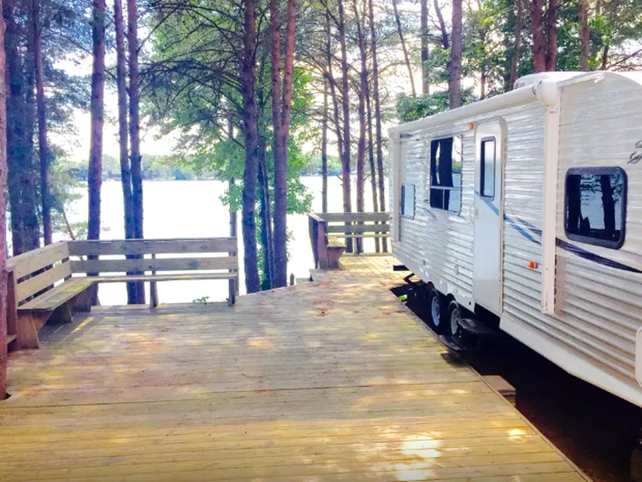 Caravans (Charlotte, North Carolina, United States)