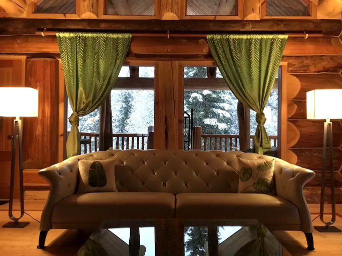 Log Cabins (Kamloops, British Columbia, Canada)