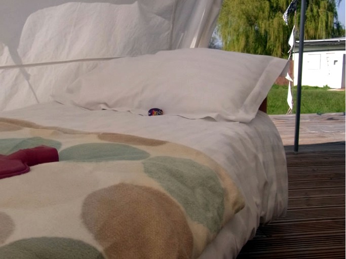 Bell Tents (Herefordshire, England, United Kingdom)