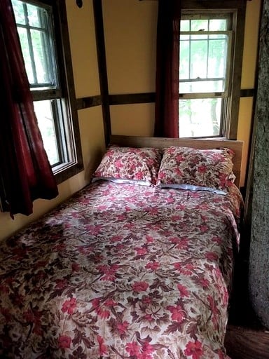 Tree Houses (United States of America, Crumpler, North Carolina)