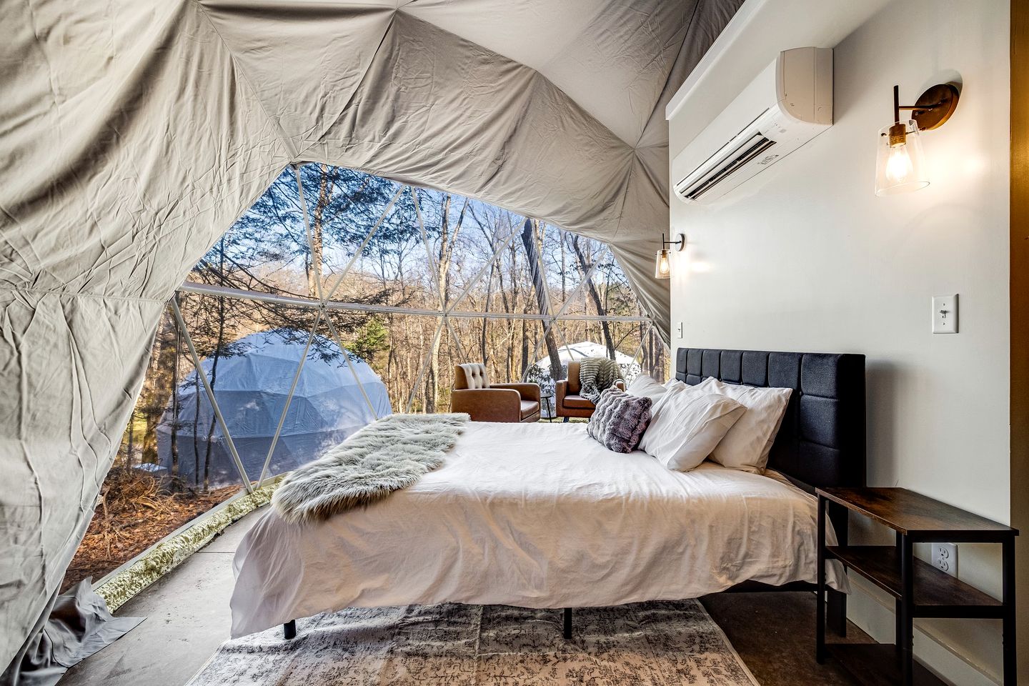 Domes (United States of America, Rosman, North Carolina)