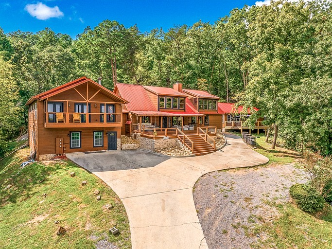 Cabins (United States of America, Pigeon Forge, Tennessee)