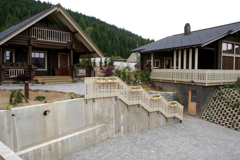 Log Cabins (Ravna Gora, Primorje-Gorski Kotar, Croatia)
