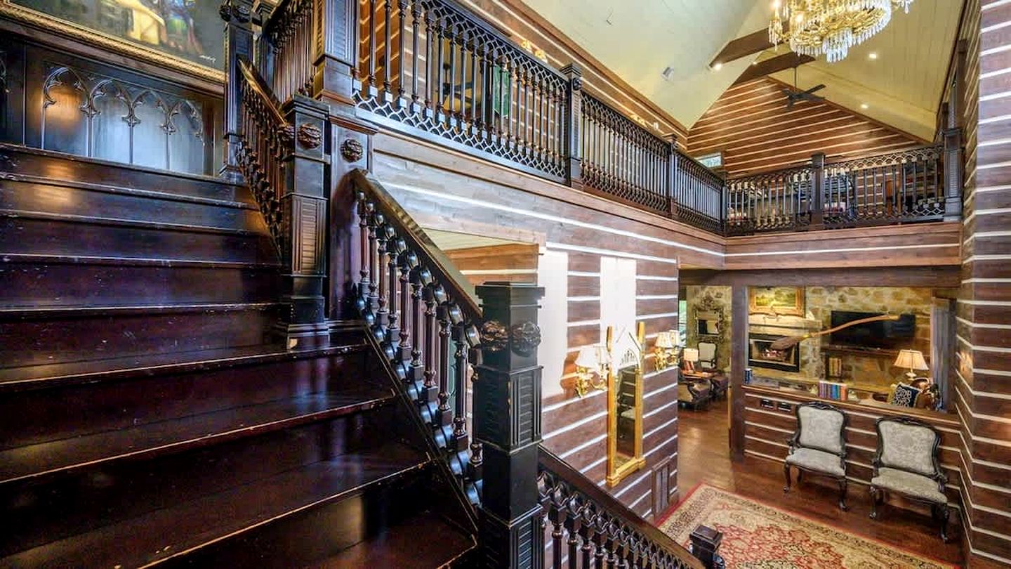 Luxury Harry Potter-Inspired Cabin with Hot Tub & Game Room in Broken Bow, Oklahoma