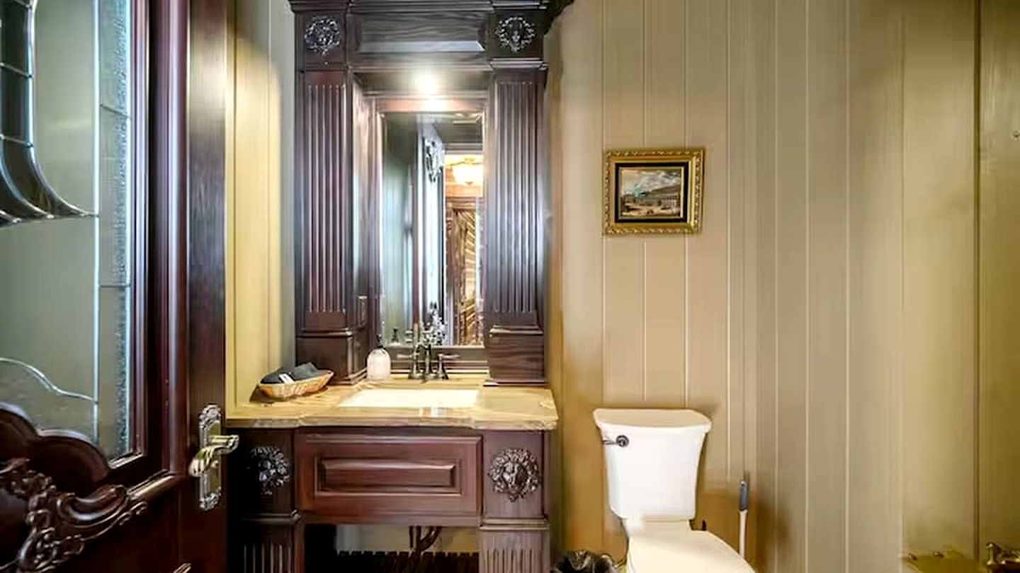 Luxury Harry Potter-Inspired Cabin with Hot Tub & Game Room in Broken Bow, Oklahoma