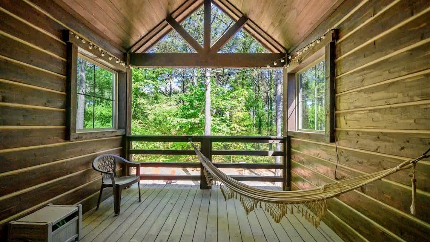 Luxury Harry Potter-Inspired Cabin with Hot Tub & Game Room in Broken Bow, Oklahoma