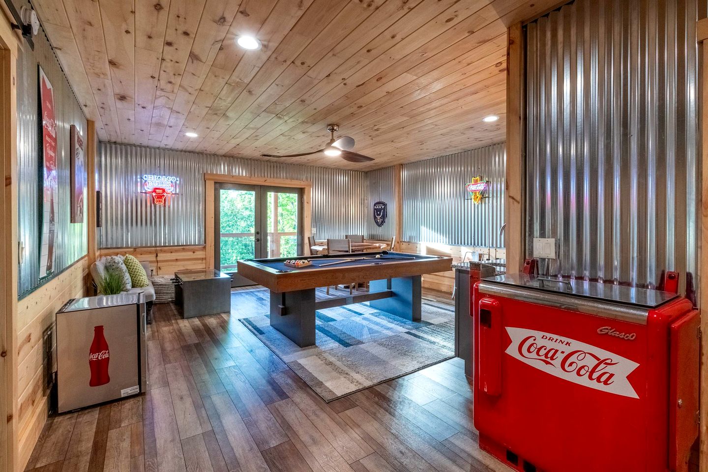 Luxury Lakeview Cabin with Theatre & Game Room near Fontana Lake, Bryson City NC