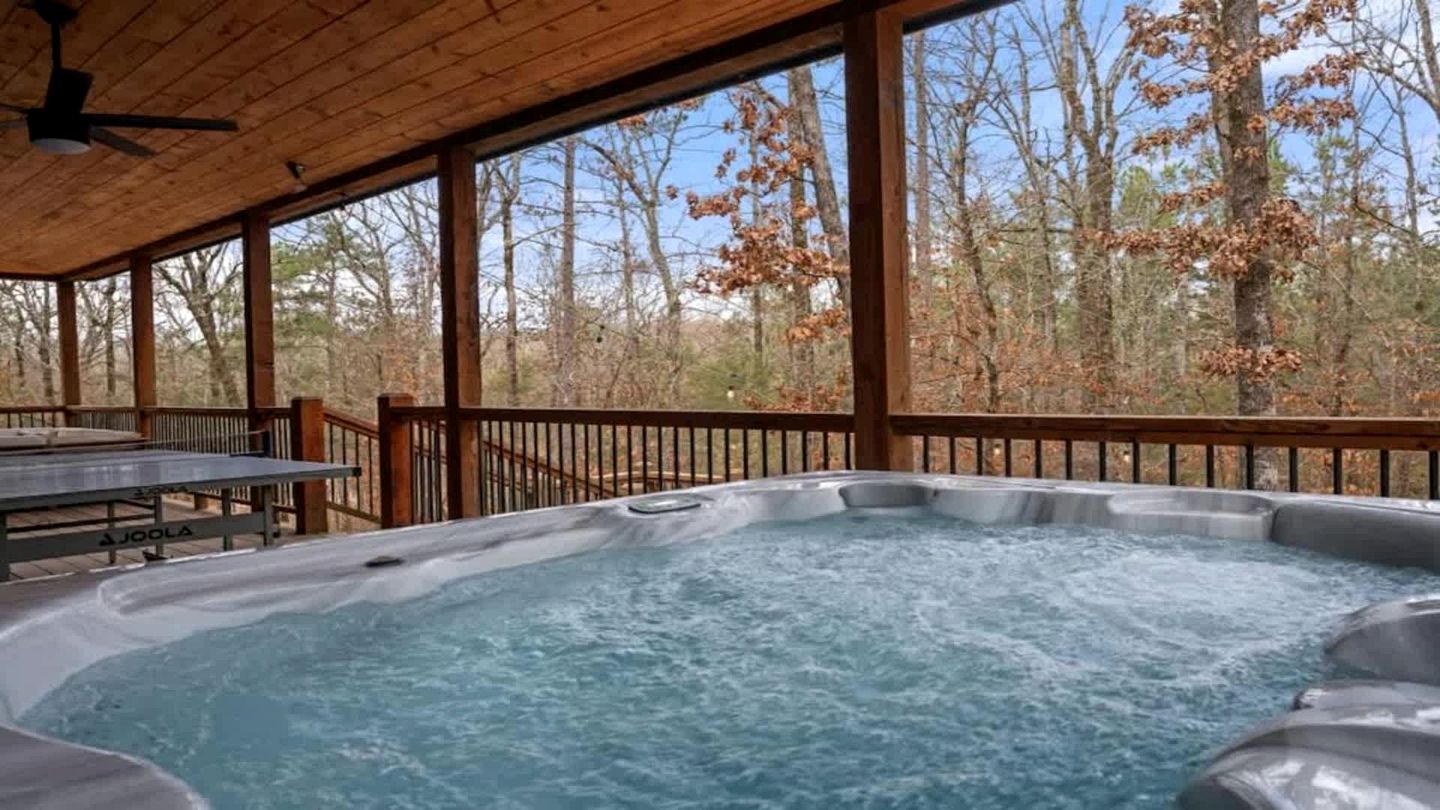 Luxury Cabin Retreat with Hot Tub, Fire Pit & Game Deck in Broken Bow, Oklahoma